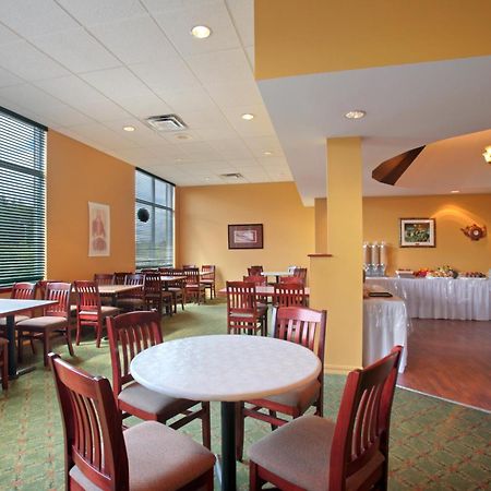 Oromocto 奥罗莫克托旅馆酒店 餐厅 照片