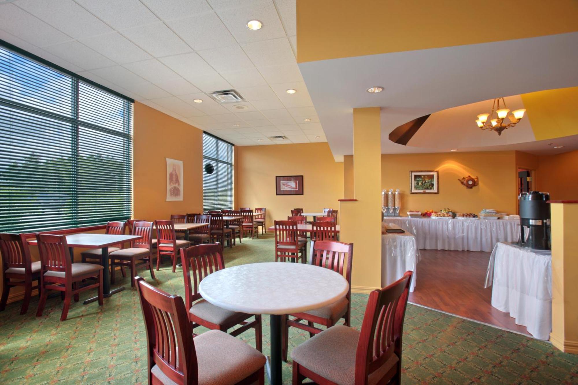 Oromocto 奥罗莫克托旅馆酒店 餐厅 照片
